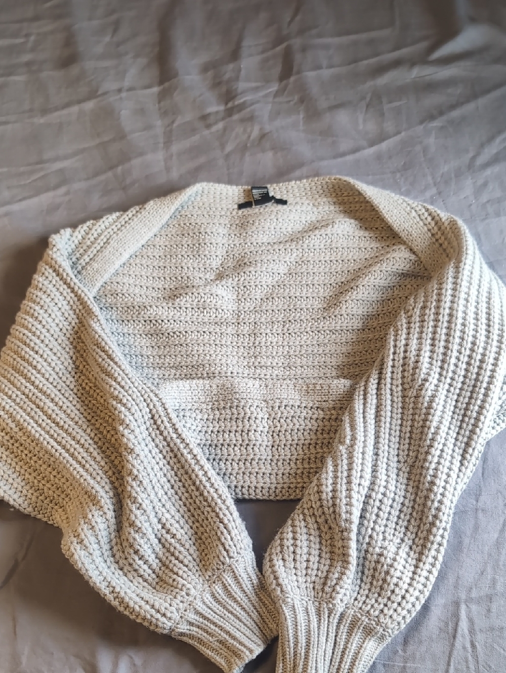 Women's Cropped Knit Cardigan with Balloon Sleeves